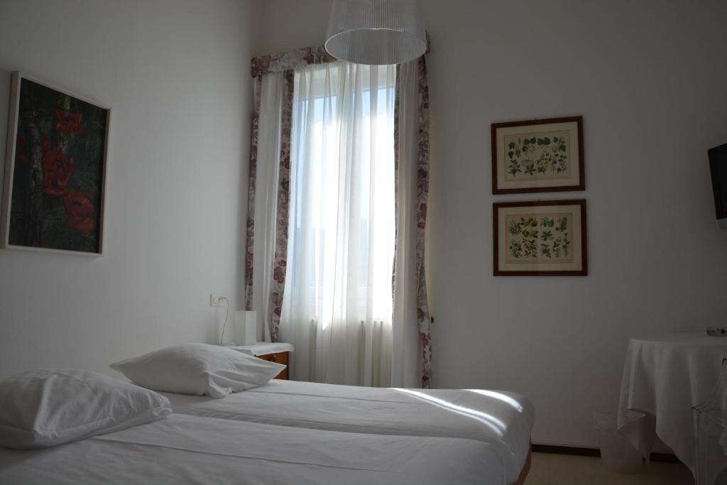 Hotel Villa Selva Lugano Habitación foto